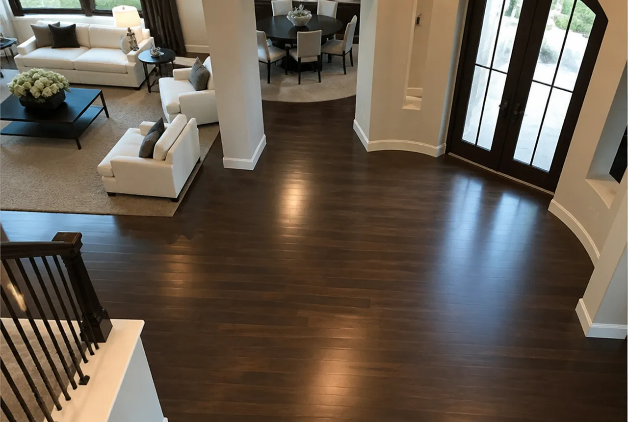A set room with a generous clear circular area of floor near the entry and no furniture in it.